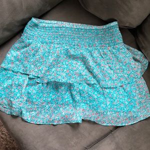 ✨BOGO FREE✨ Cute American Eagle ruffle mini skirt